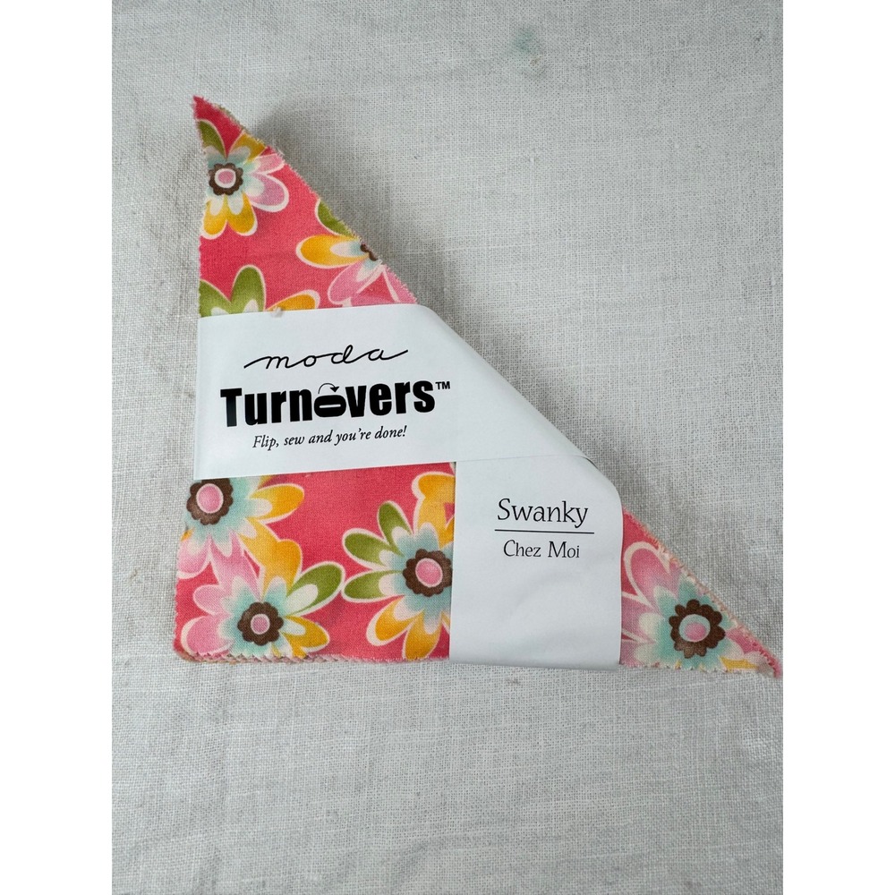 Moda Turnovers Swanky Chez Moi Precut Fabric Triangles 100% Cotton OOP Quilting